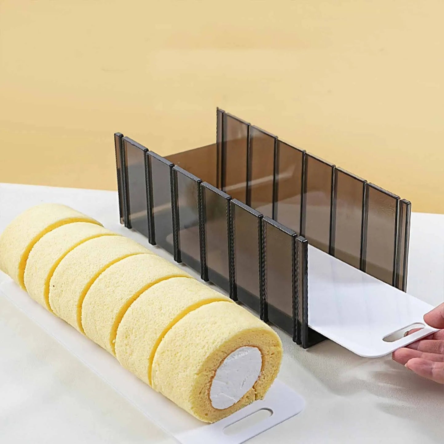 SwissCut – Swiss Roll Cake Cutter
