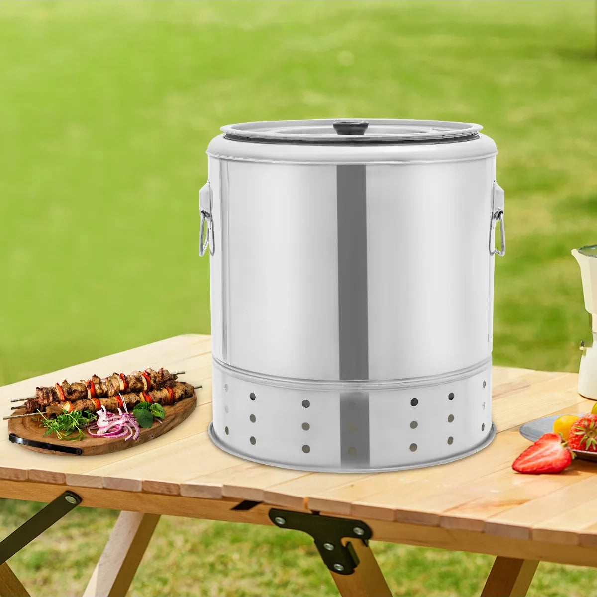SmokeFree – Barrel Charcoal Grill with Skewers