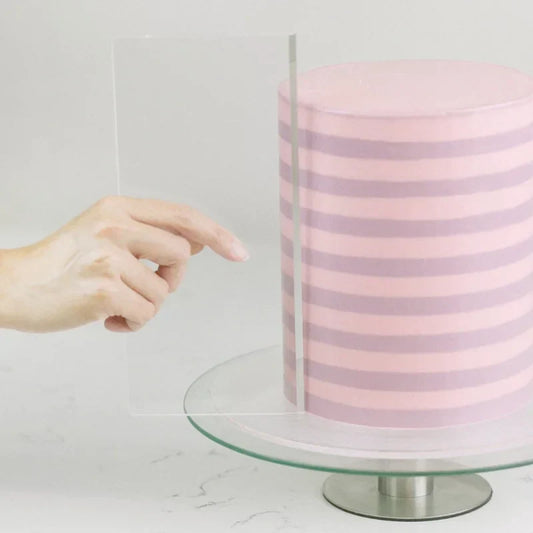 ScrapeClear – Transparent Acrylic Cake Scraper