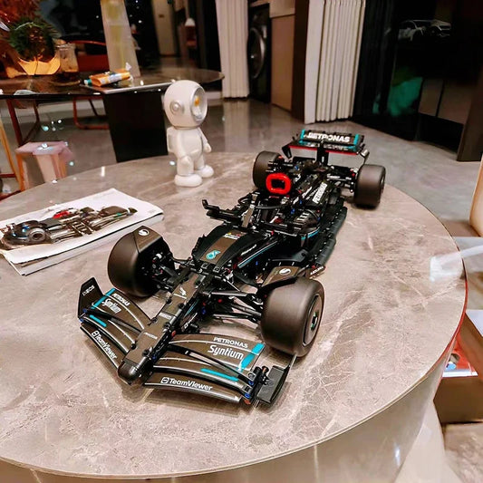 SpeedChamps – AMG F1 W14 Performance Car Building Set