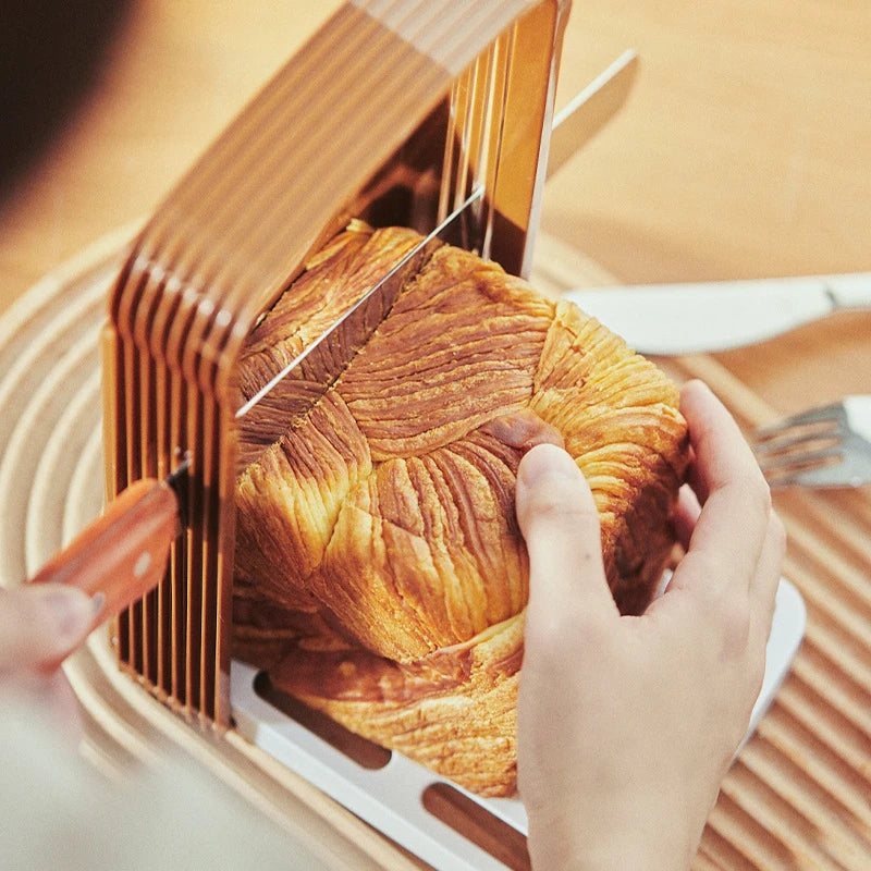 Breadify – Foldable Toast Bread Slicer Stand