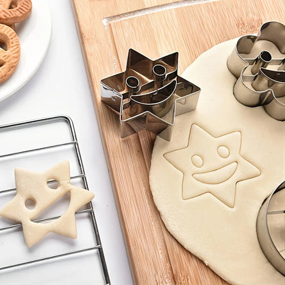 JoyWhisk – Stainless Steel Smile Cookie Cutter Set