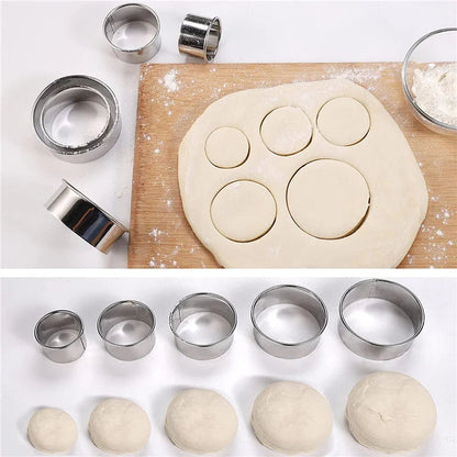 DoughLoom – Stainless Steel Round Pastry Cutter Set