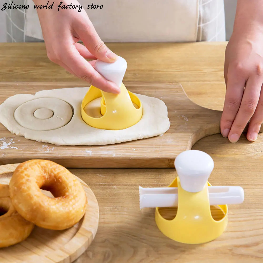 SweetMondo – Silicone Donut & Dessert Mold Set