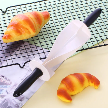 DoughGlide – Croissant &amp; Pastry Rolling Cutter